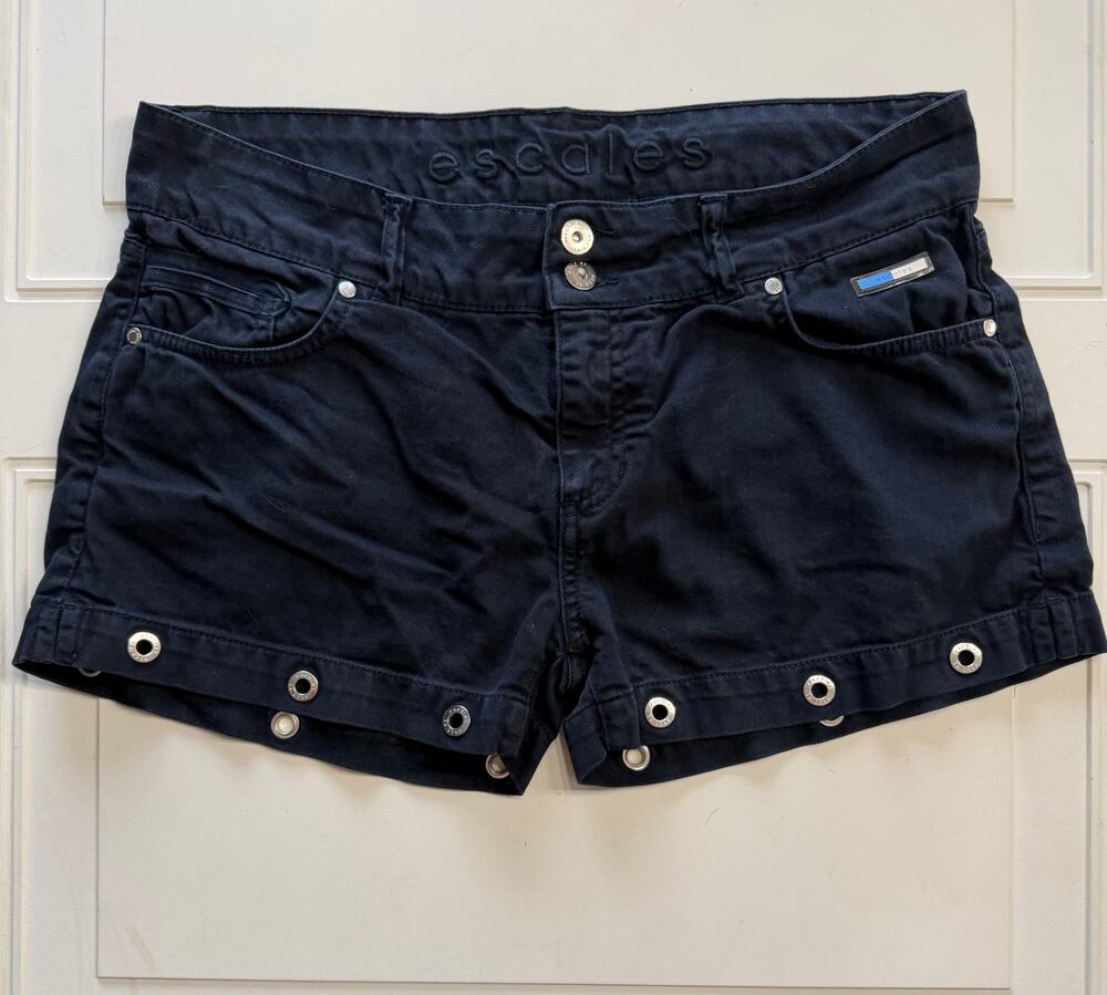 Escales Paris Womens Sz 40, US 8-10, Navy Blue RIvetted Cotton Shorts